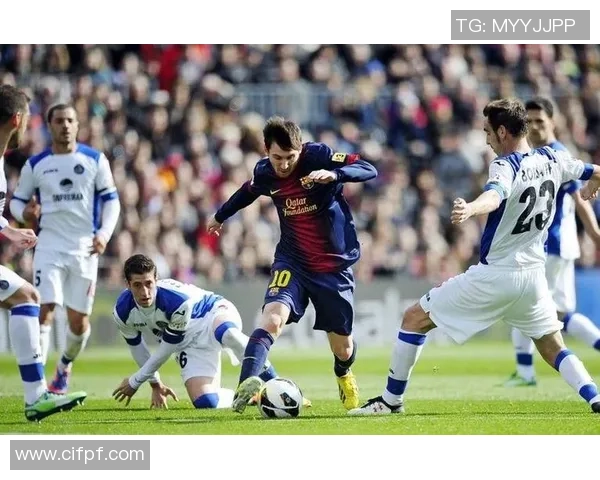 梅西世纪传奇：足球之王的辉煌历程与不朽成就